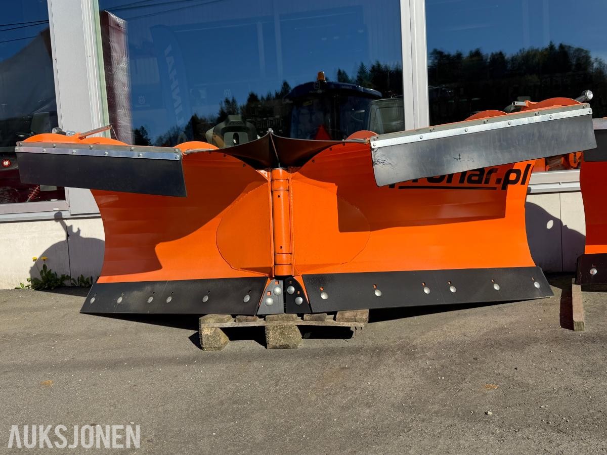 2022 Pronar PUV-3300m snøplog – ubrukt – hydraulisk V-plog