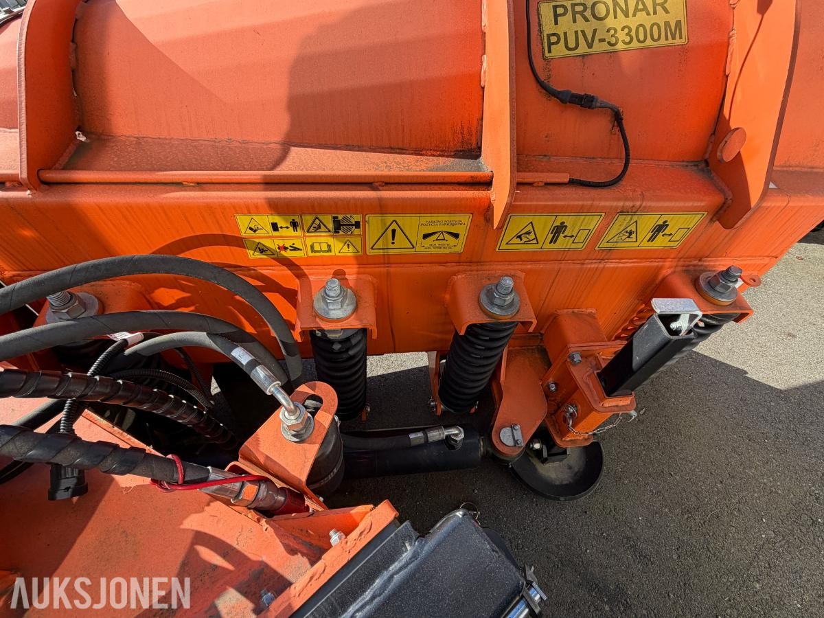 2022 Pronar PUV-3300m snøplog – ubrukt – hydraulisk V-plog