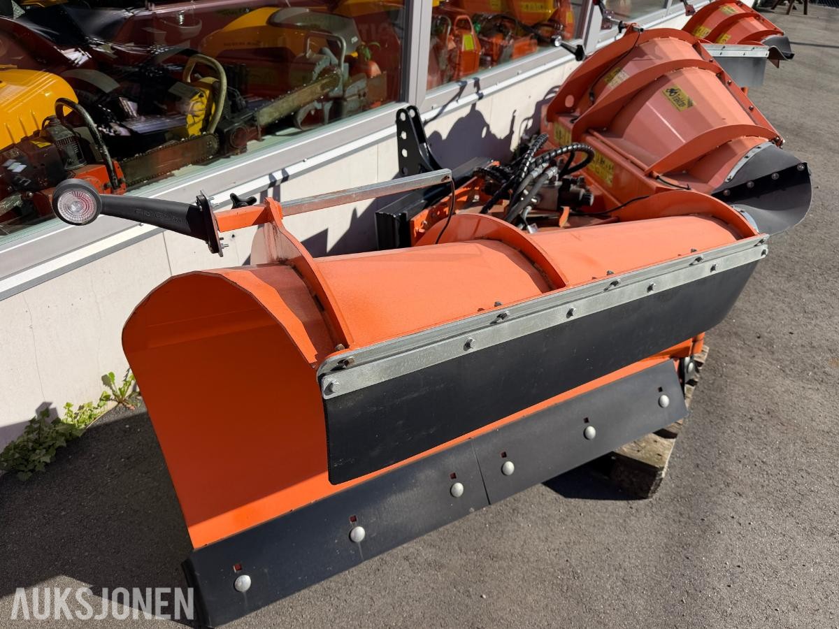 2022 Pronar PUV-3300m snøplog – ubrukt – hydraulisk V-plog