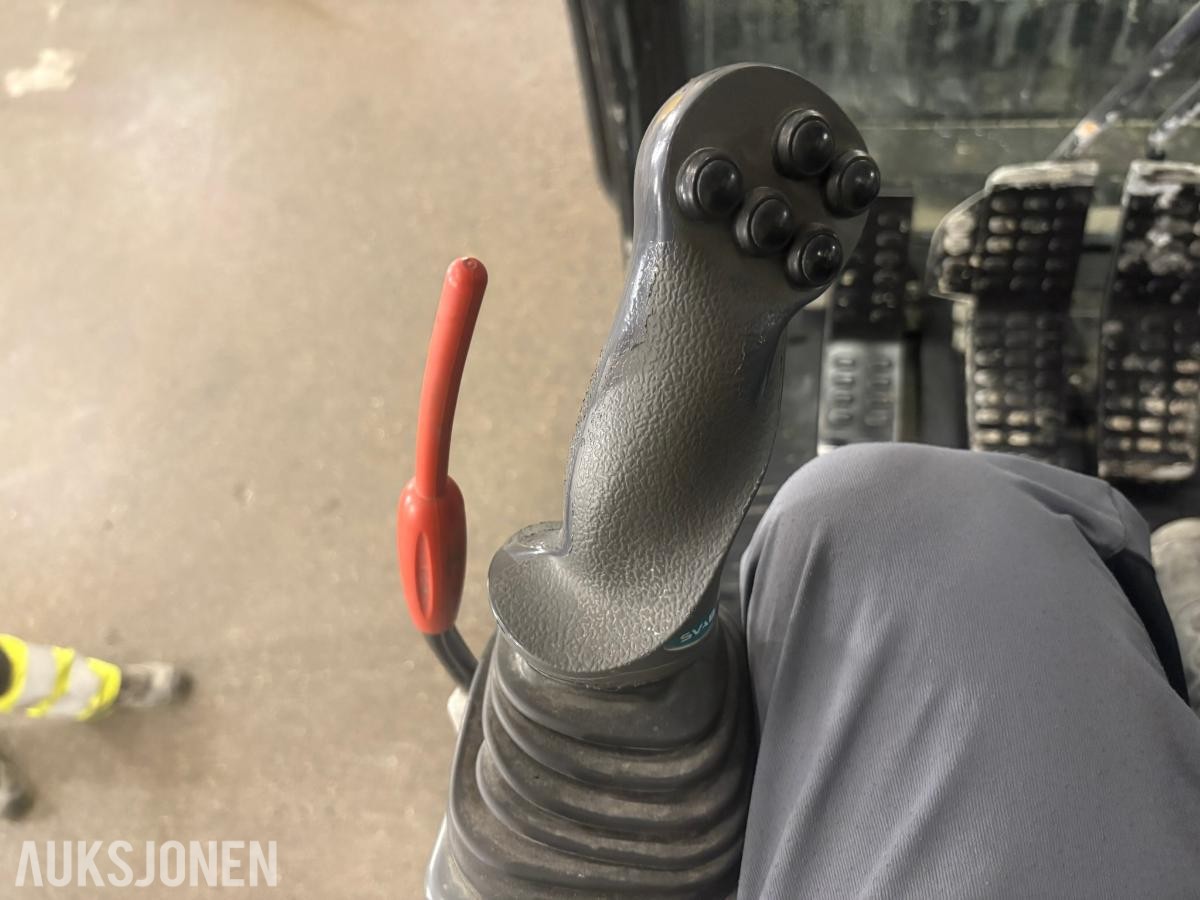 2024 Hitachi ZERON 160 elektrisk gravemaskin m/batteri + kabel