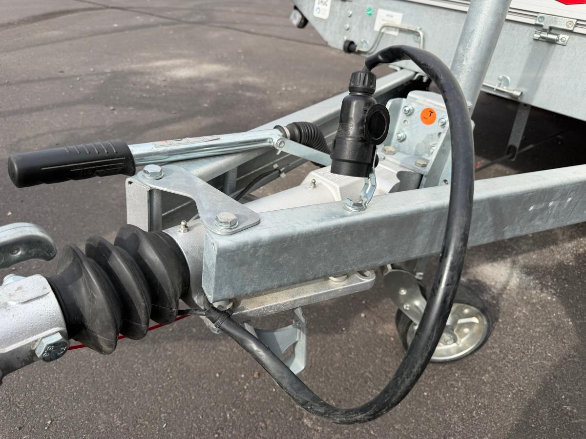 2025 Böckmann Kapellhenger 3.500 kg – Stor lastekapasitet