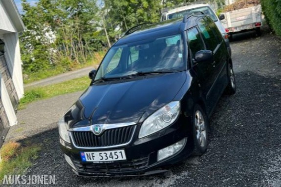 2012 Skoda Roomster 1.2 105hk Automat Reparasjonsobjekt
