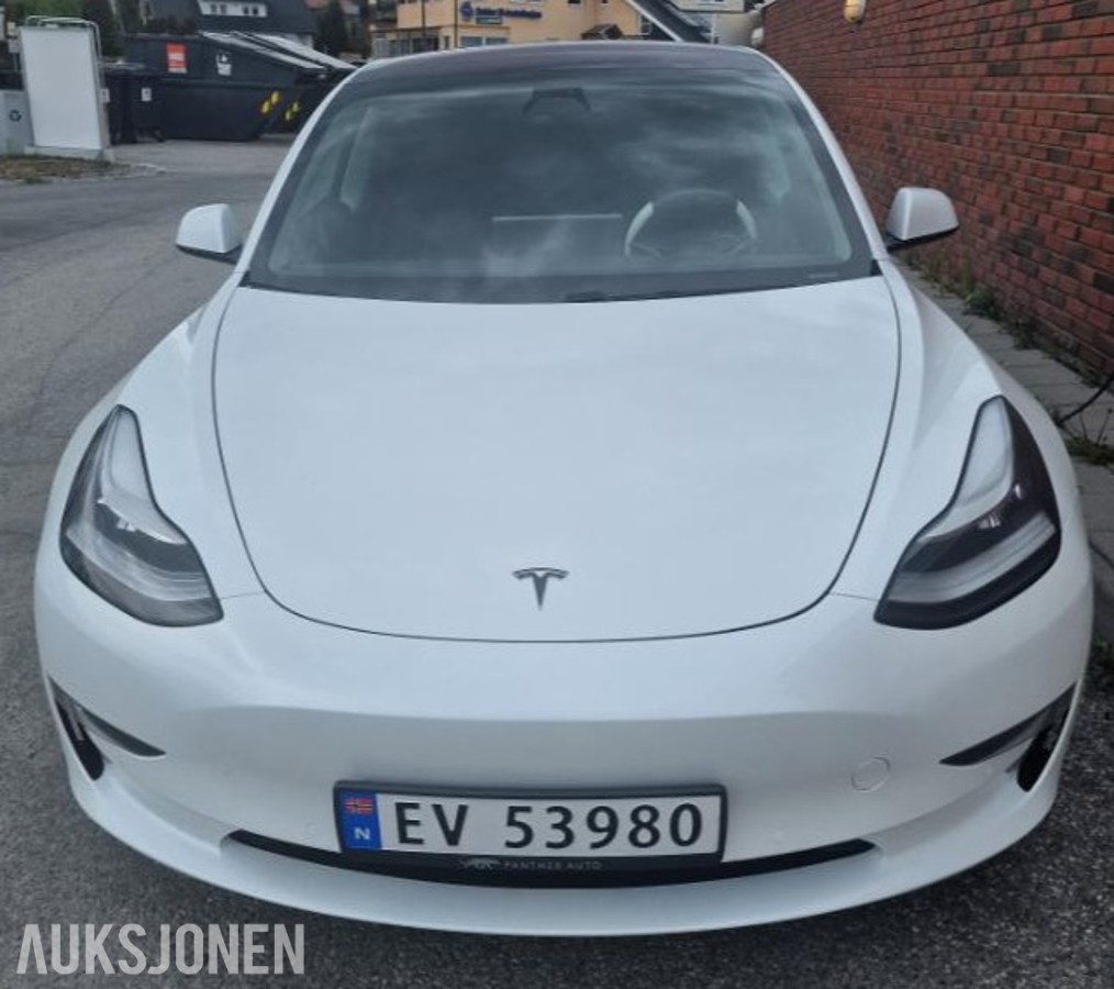 2019 Tesla Model 3 150kW Firehjulstrekk Autopilot Full Self Drive