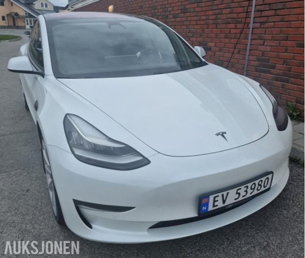 2019 Tesla Model 3 150kW Firehjulstrekk Autopilot Full Self Drive