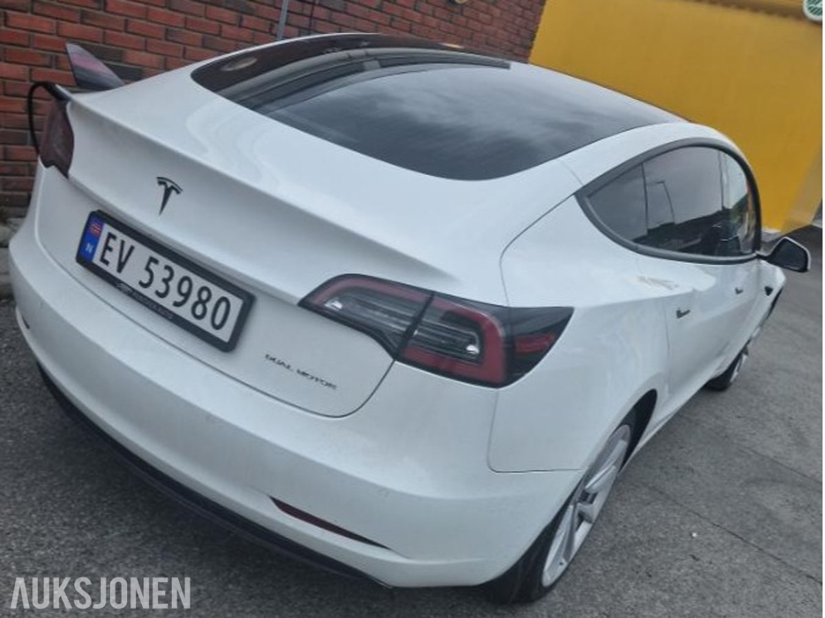 2019 Tesla Model 3 150kW Firehjulstrekk Autopilot Full Self Drive