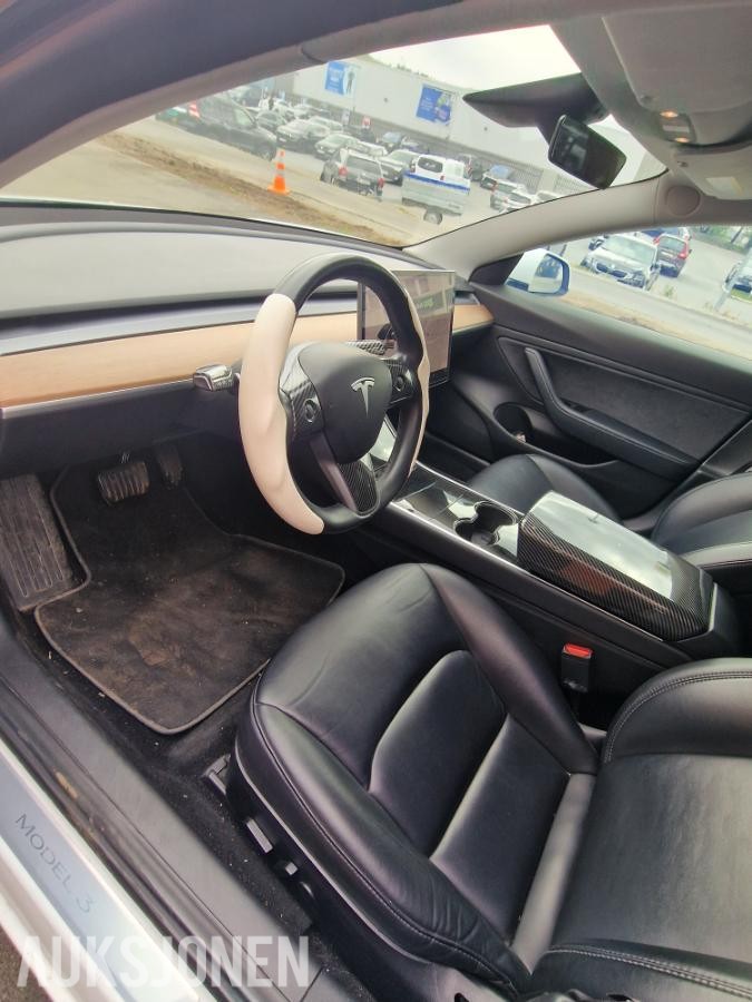 2019 Tesla Model 3 150kW Firehjulstrekk Autopilot Full Self Drive