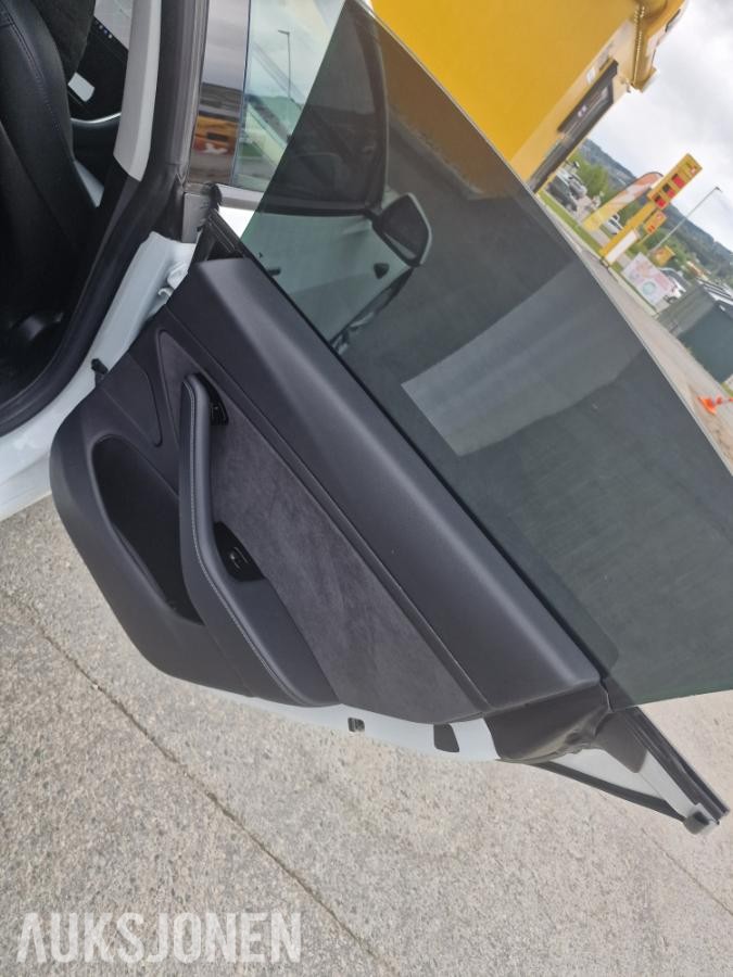 2019 Tesla Model 3 150kW Firehjulstrekk Autopilot Full Self Drive