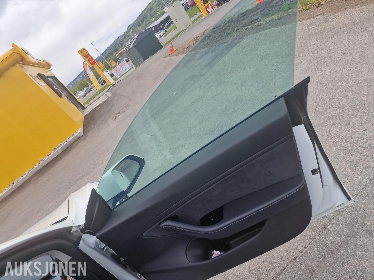 2019 Tesla Model 3 150kW Firehjulstrekk Autopilot Full Self Drive