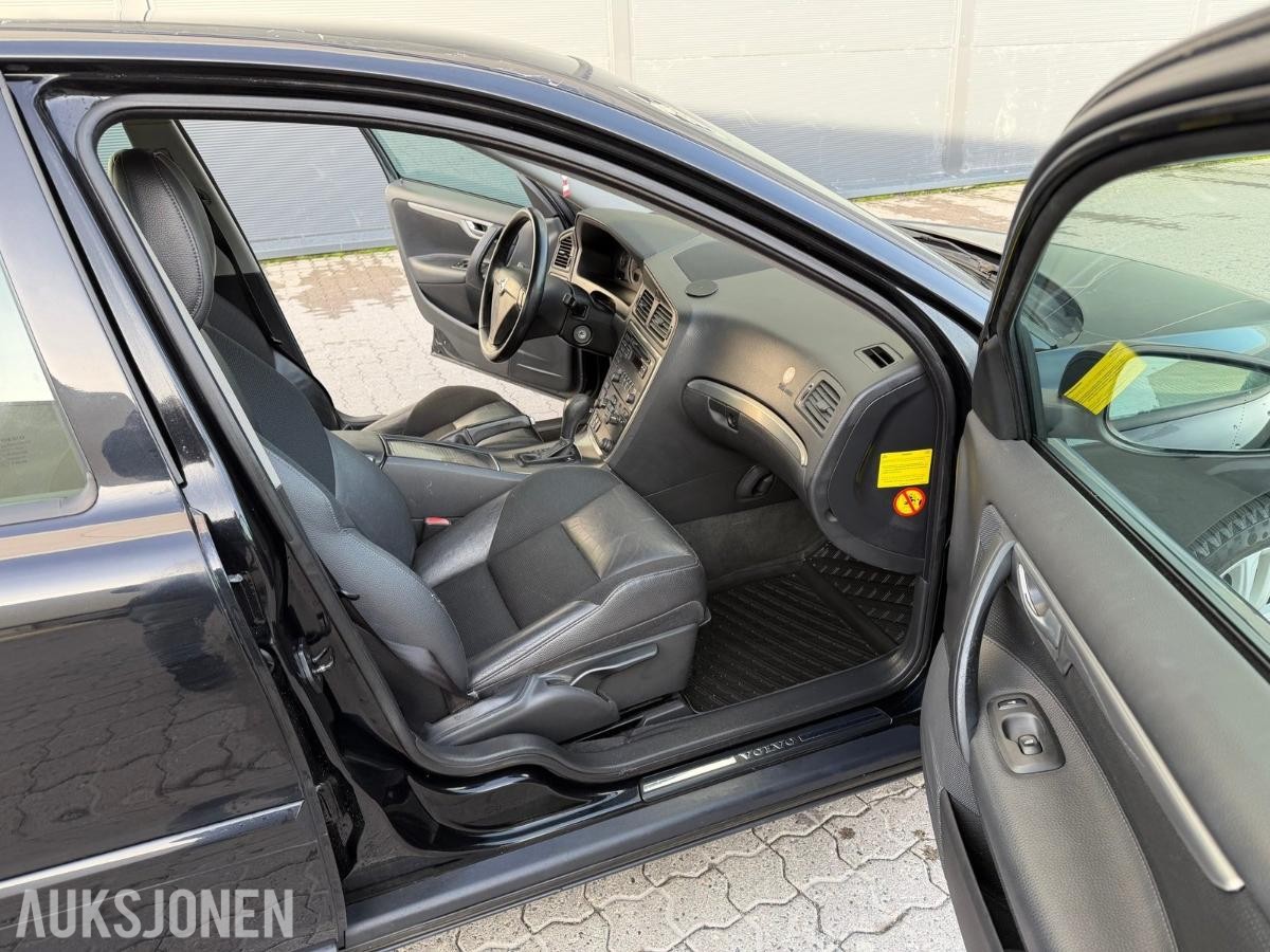 2005 VOLVO S60 2,0T 180HK AUTOMAT | SKINN | HENGERFESTE