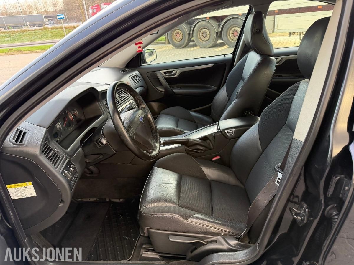 2005 VOLVO S60 2,0T 180HK AUTOMAT | SKINN | HENGERFESTE