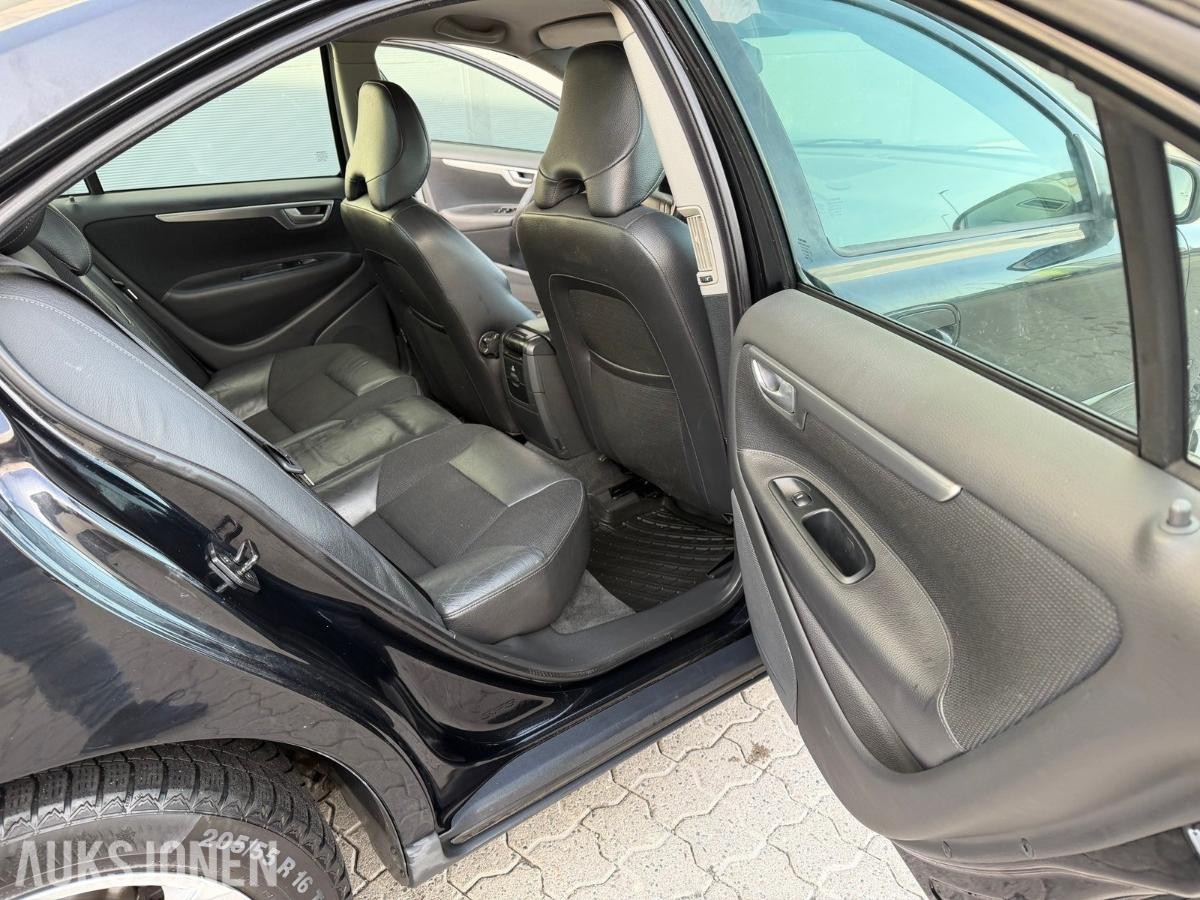 2005 VOLVO S60 2,0T 180HK AUTOMAT | SKINN | HENGERFESTE