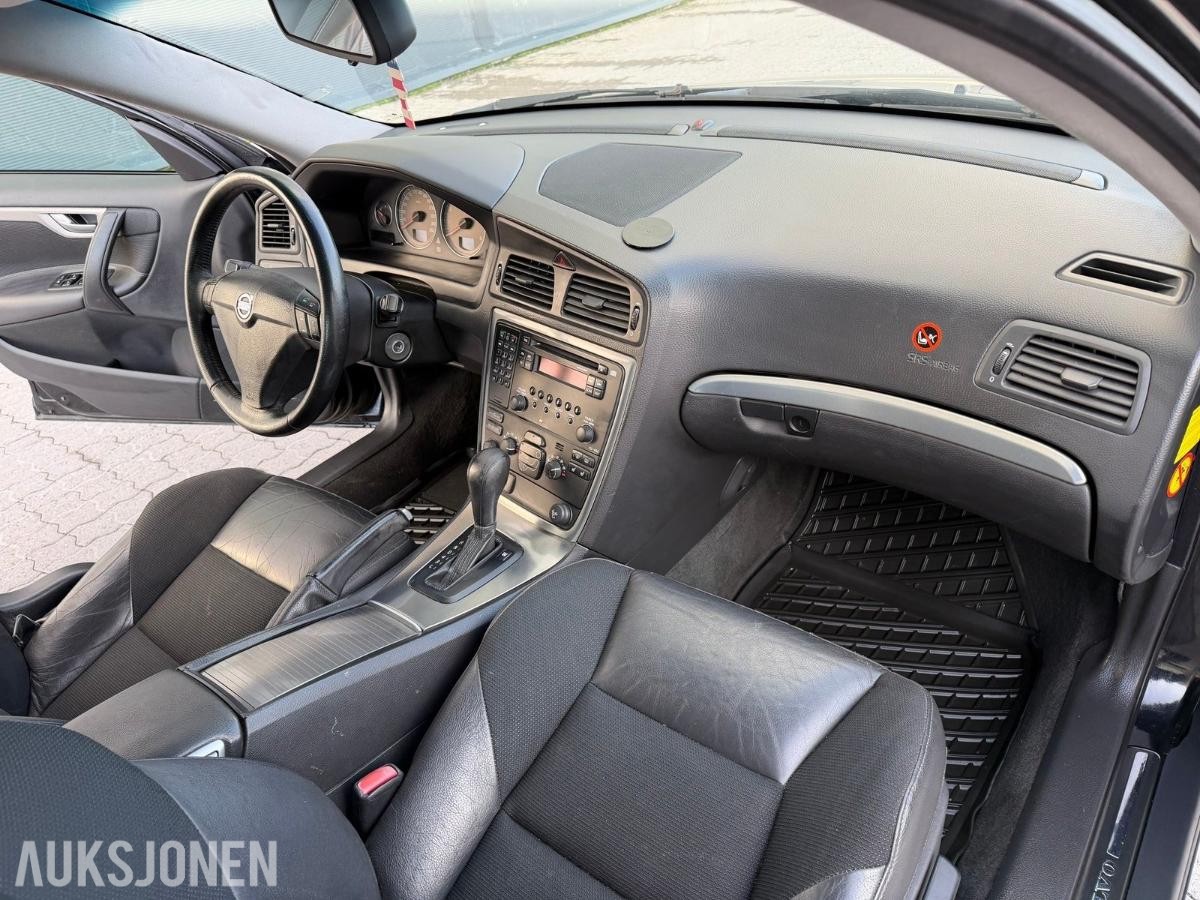2005 VOLVO S60 2,0T 180HK AUTOMAT | SKINN | HENGERFESTE