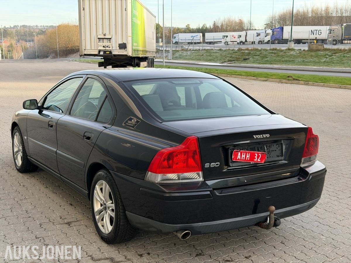 2005 VOLVO S60 2,0T 180HK AUTOMAT | SKINN | HENGERFESTE