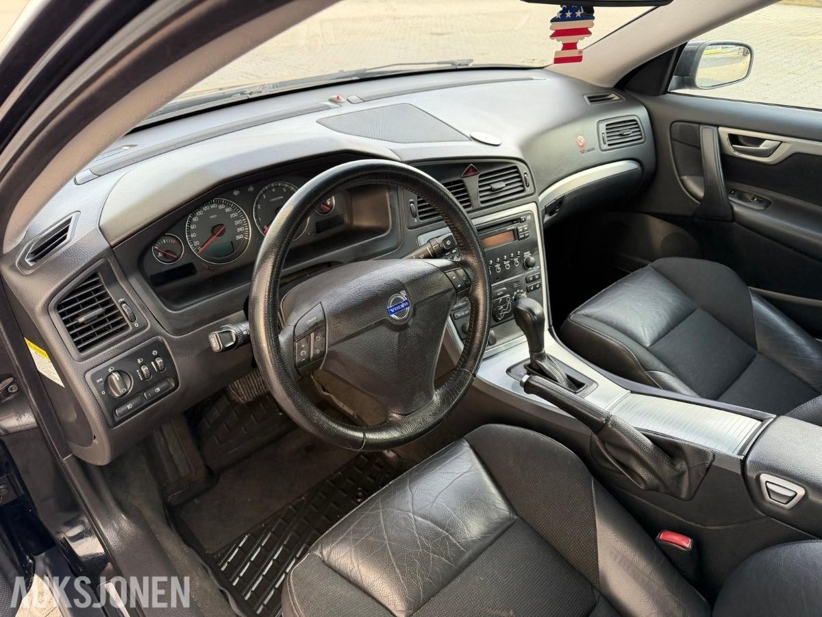 2005 VOLVO S60 2,0T 180HK AUTOMAT | SKINN | HENGERFESTE