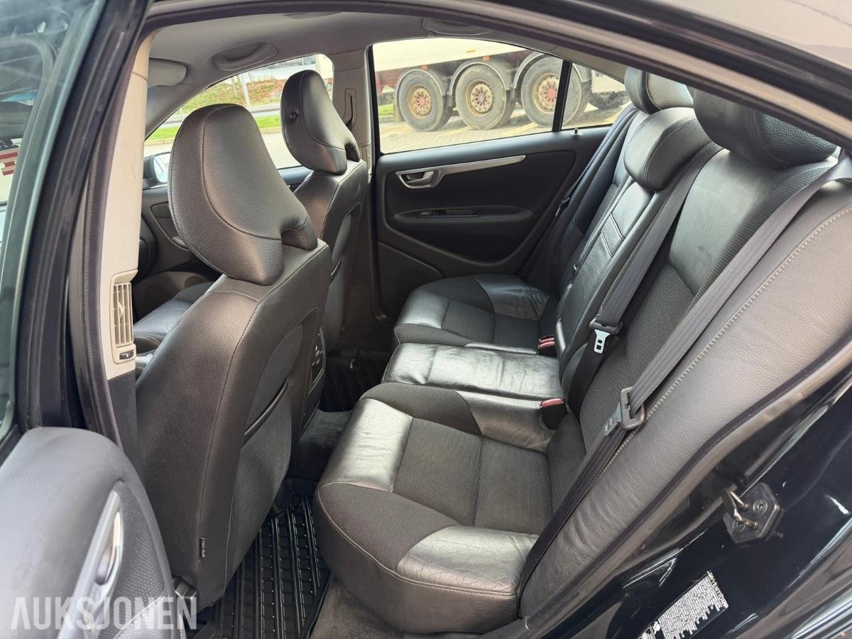2005 VOLVO S60 2,0T 180HK AUTOMAT | SKINN | HENGERFESTE