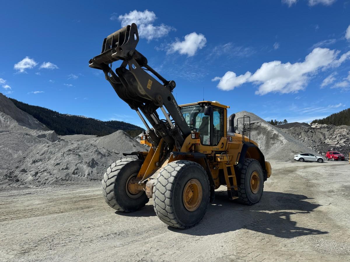 2013 Volvo L180G hjullaster med sentralsmøring, Spakstyring og 3. funksjon