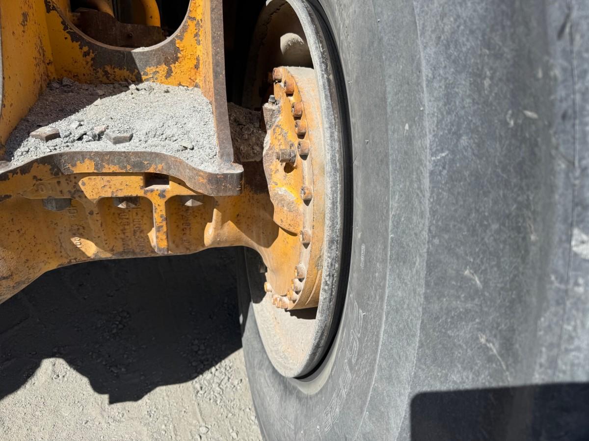 2013 Volvo L180G hjullaster med sentralsmøring, Spakstyring og 3. funksjon