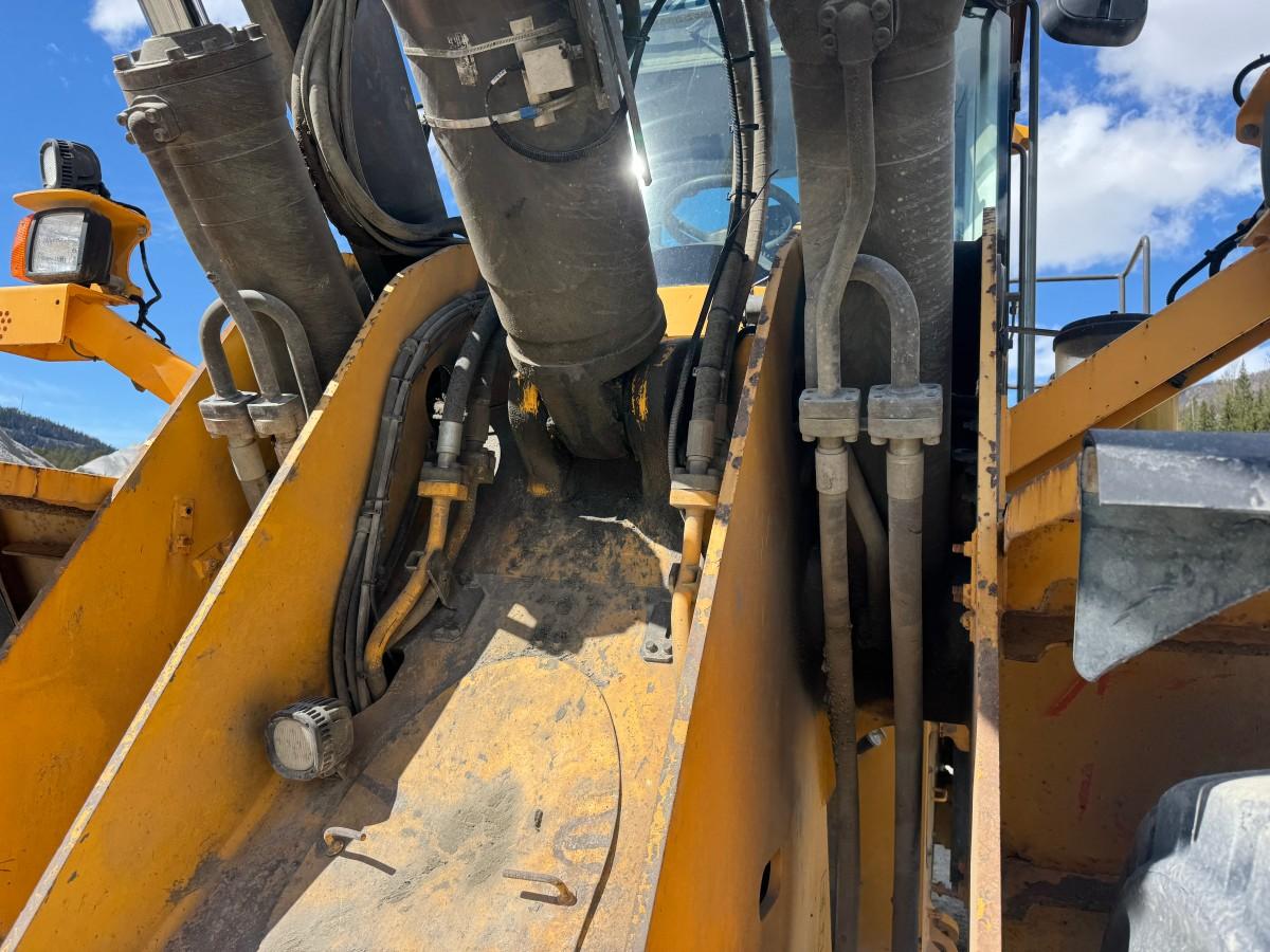 2013 Volvo L180G hjullaster med sentralsmøring, Spakstyring og 3. funksjon