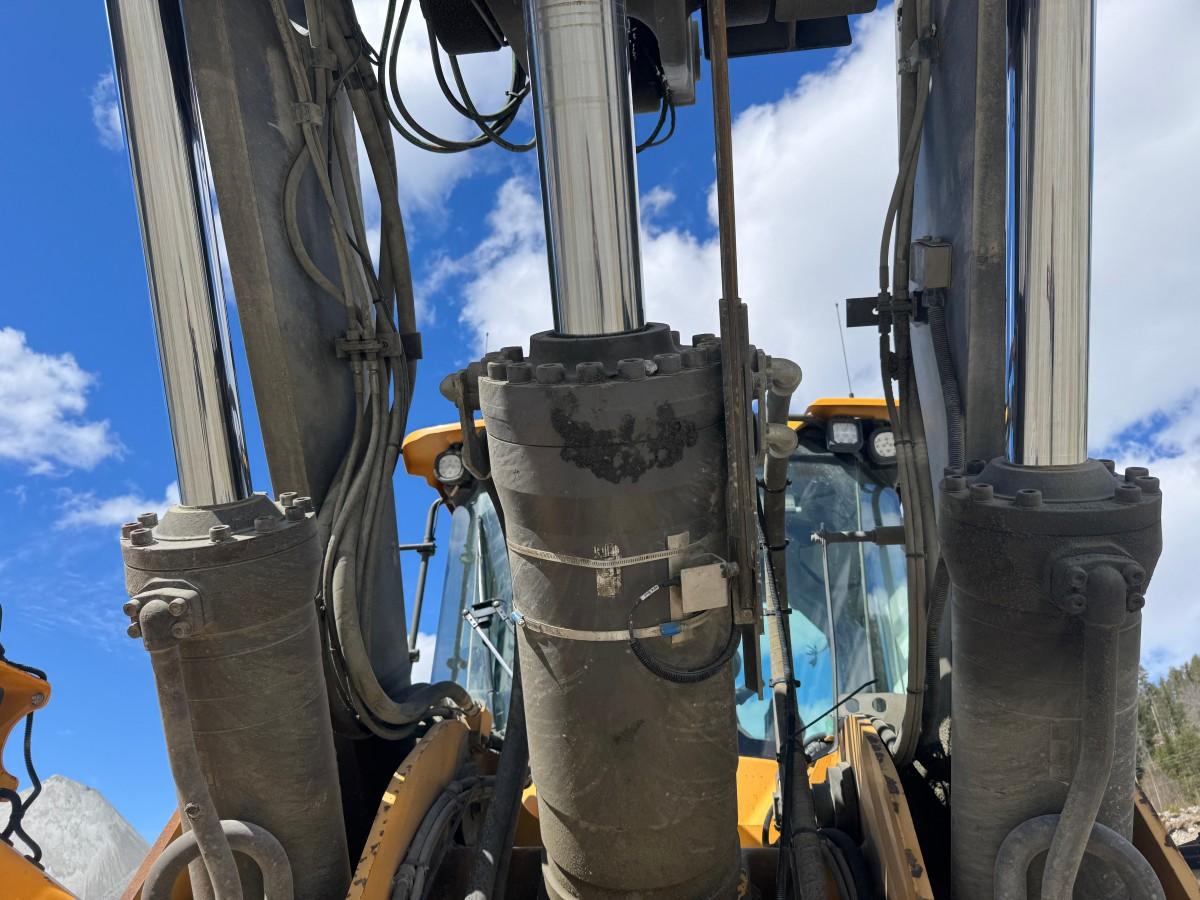 2013 Volvo L180G hjullaster med sentralsmøring, Spakstyring og 3. funksjon