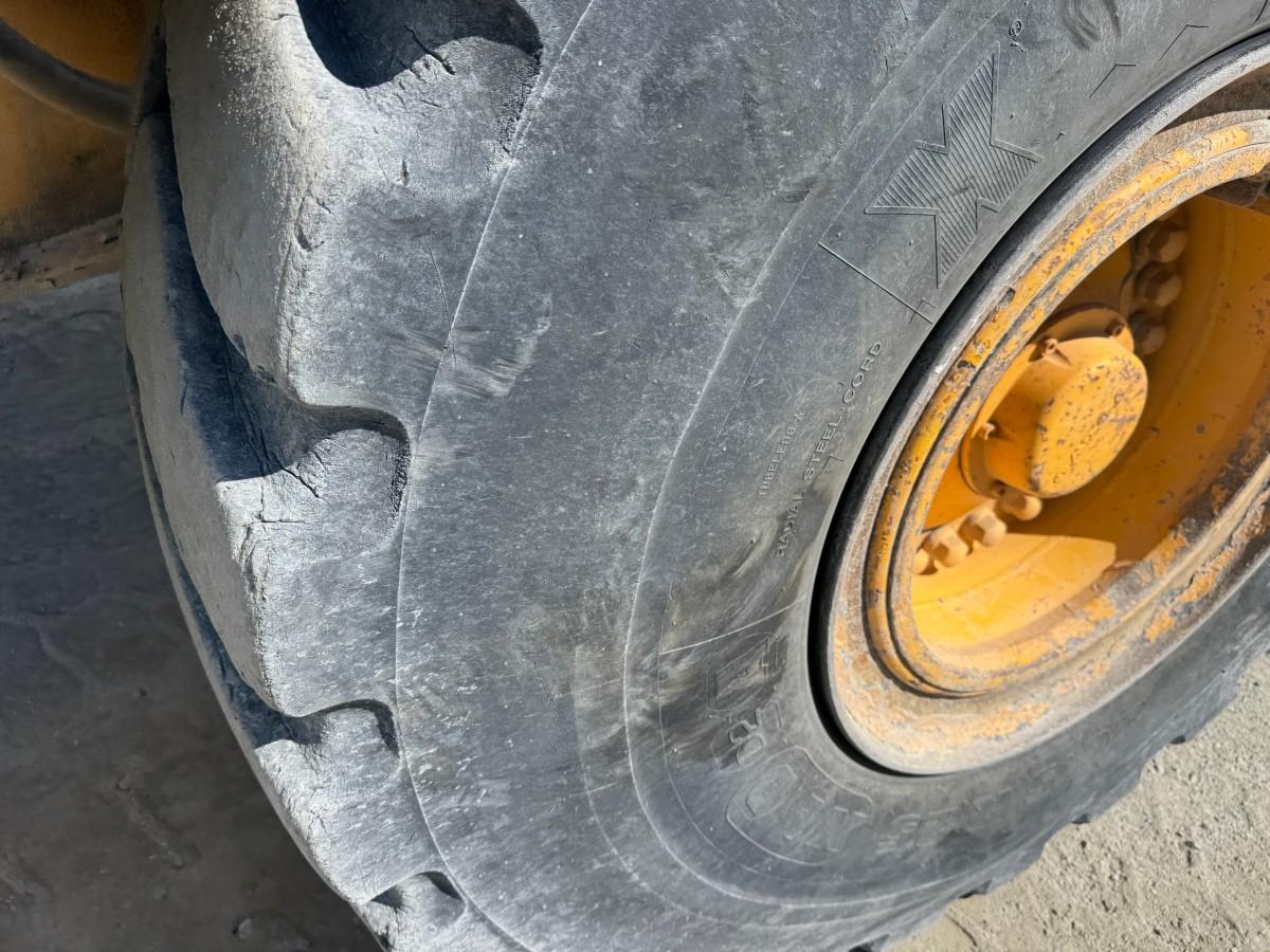 2013 Volvo L180G hjullaster med sentralsmøring, Spakstyring og 3. funksjon