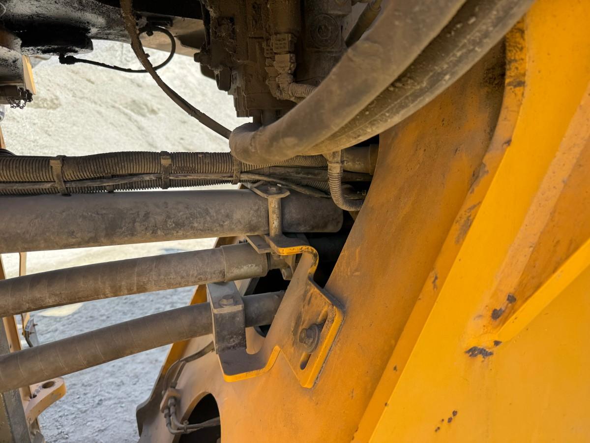 2013 Volvo L180G hjullaster med sentralsmøring, Spakstyring og 3. funksjon