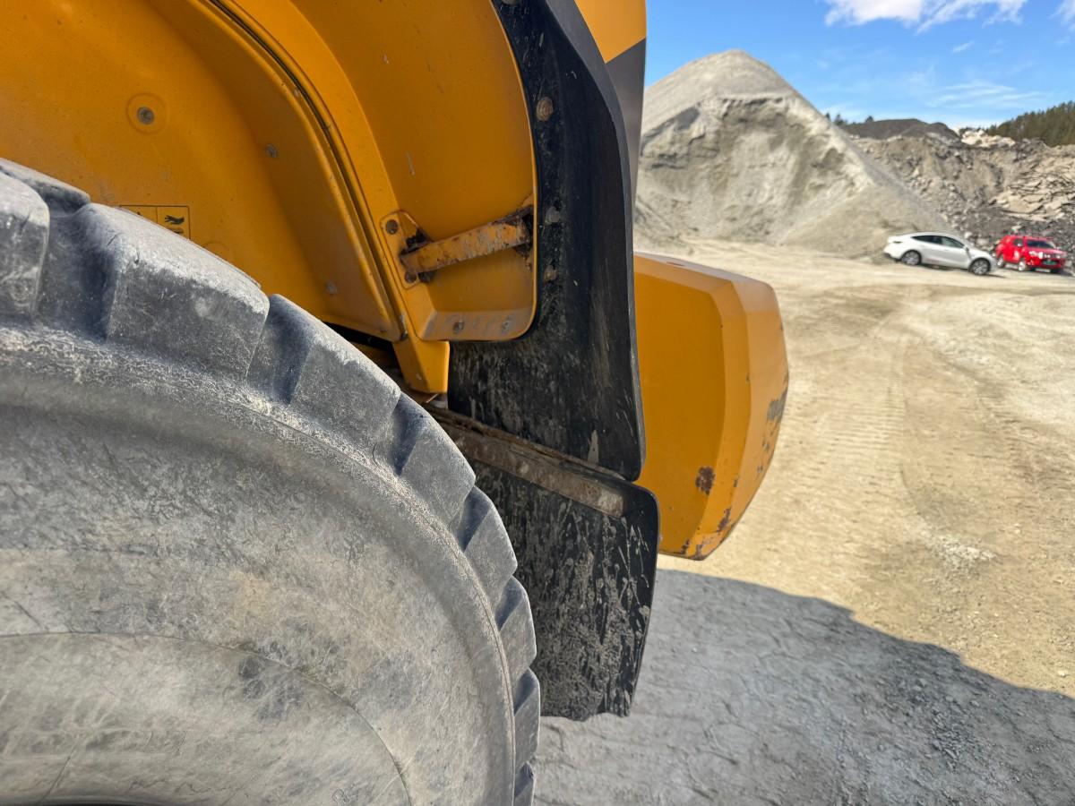 2013 Volvo L180G hjullaster med sentralsmøring, Spakstyring og 3. funksjon