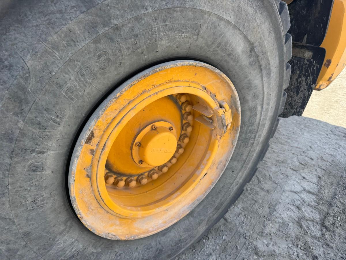 2013 Volvo L180G hjullaster med sentralsmøring, Spakstyring og 3. funksjon