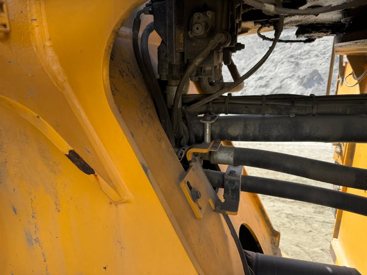 2013 Volvo L180G hjullaster med sentralsmøring, Spakstyring og 3. funksjon