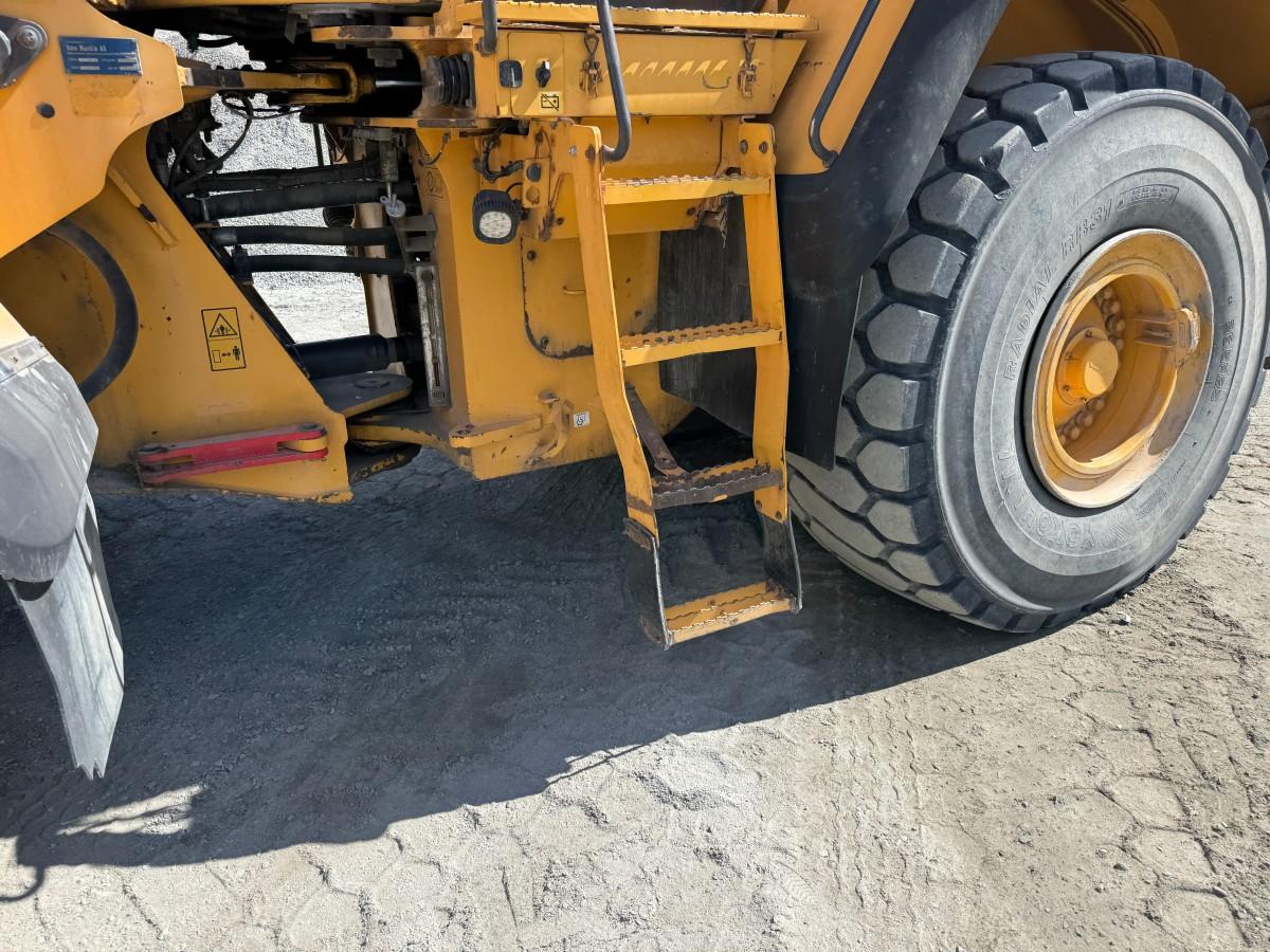 2013 Volvo L180G hjullaster med sentralsmøring, Spakstyring og 3. funksjon