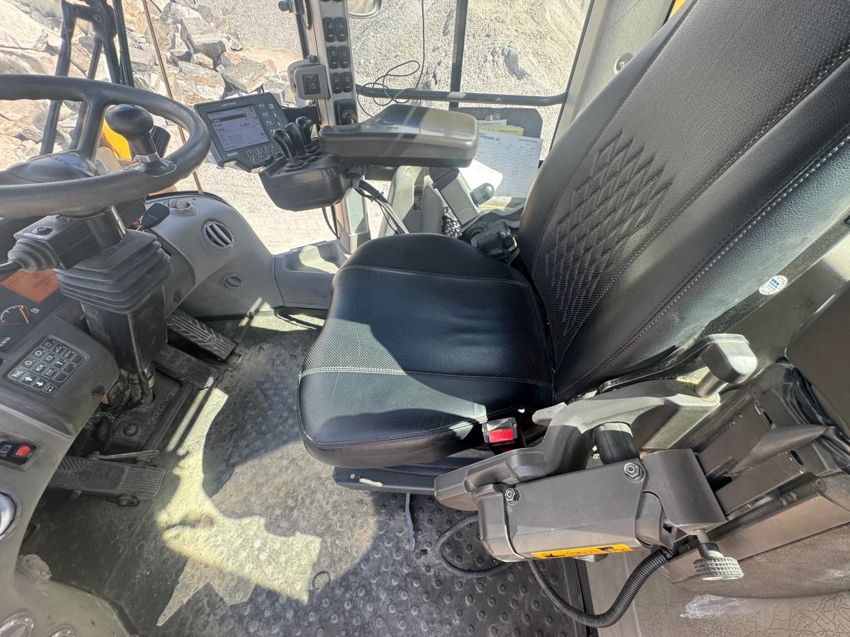 2013 Volvo L180G hjullaster med sentralsmøring, Spakstyring og 3. funksjon