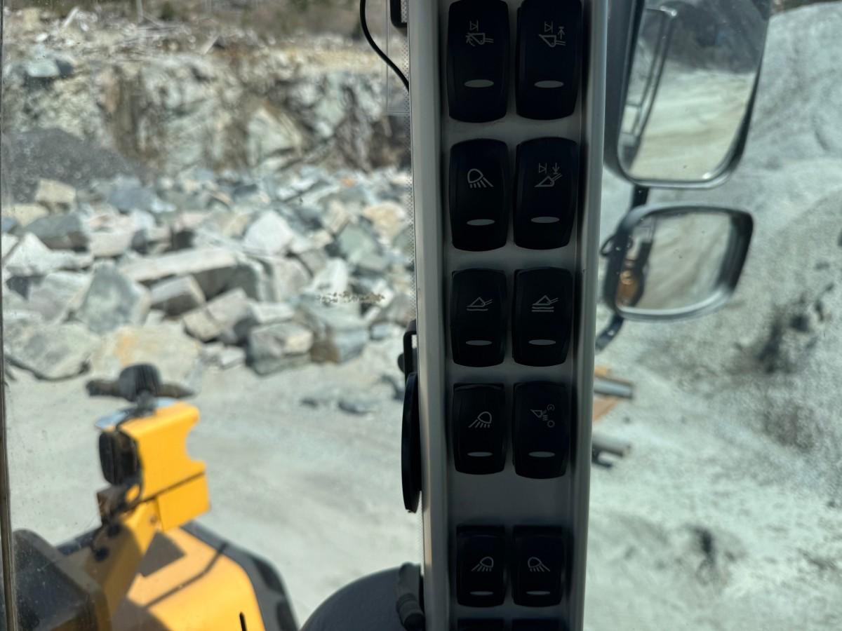 2013 Volvo L180G hjullaster med sentralsmøring, Spakstyring og 3. funksjon