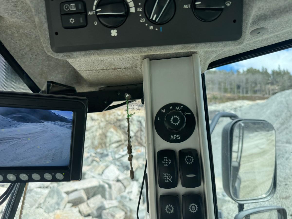 2013 Volvo L180G hjullaster med sentralsmøring, Spakstyring og 3. funksjon