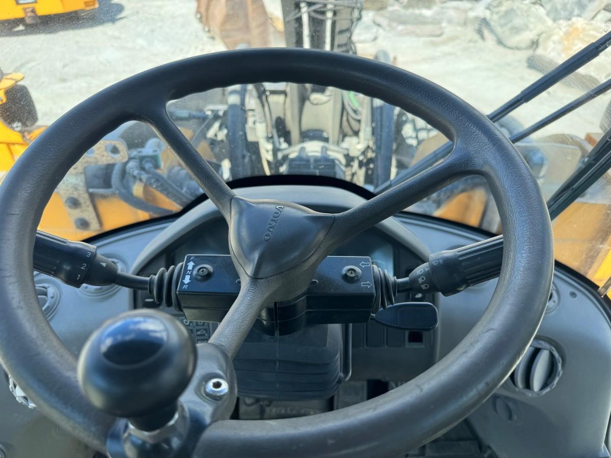 2013 Volvo L180G hjullaster med sentralsmøring, Spakstyring og 3. funksjon