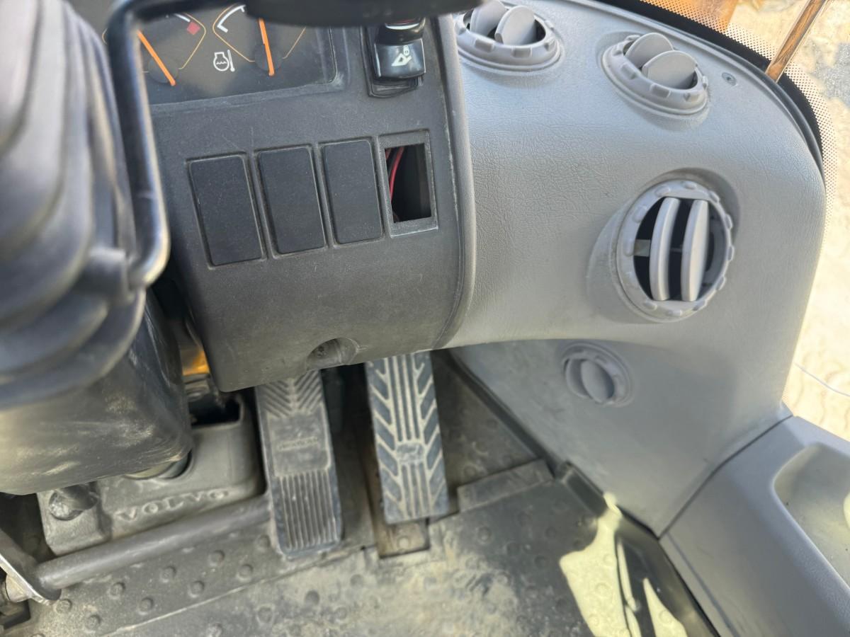 2013 Volvo L180G hjullaster med sentralsmøring, Spakstyring og 3. funksjon