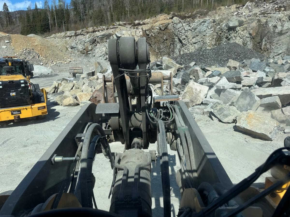 2013 Volvo L180G hjullaster med sentralsmøring, Spakstyring og 3. funksjon