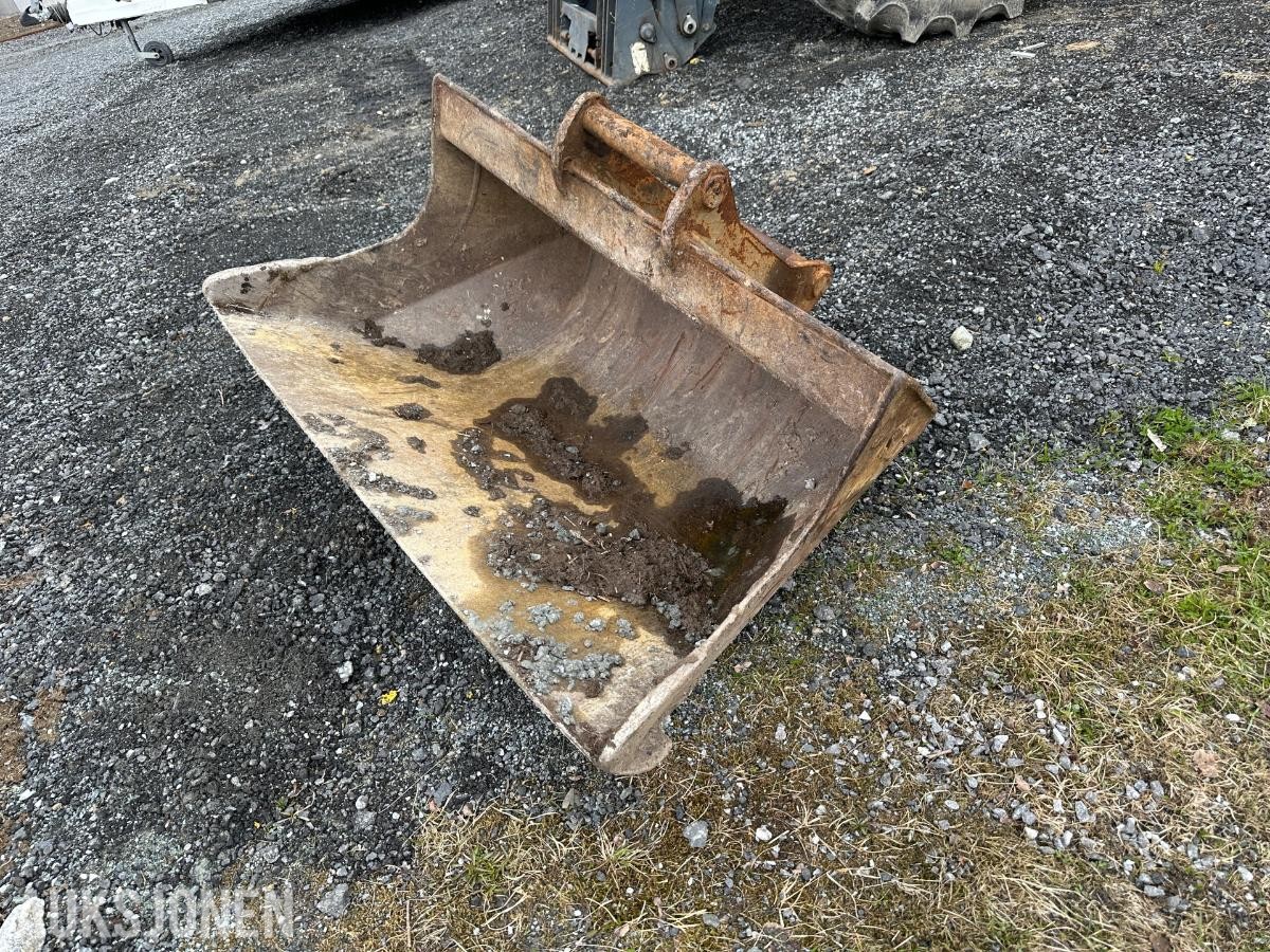 2015 Kobelco SK75SR Gravemaskin | Rotortilt, tømmerklype og pusseskuffe |