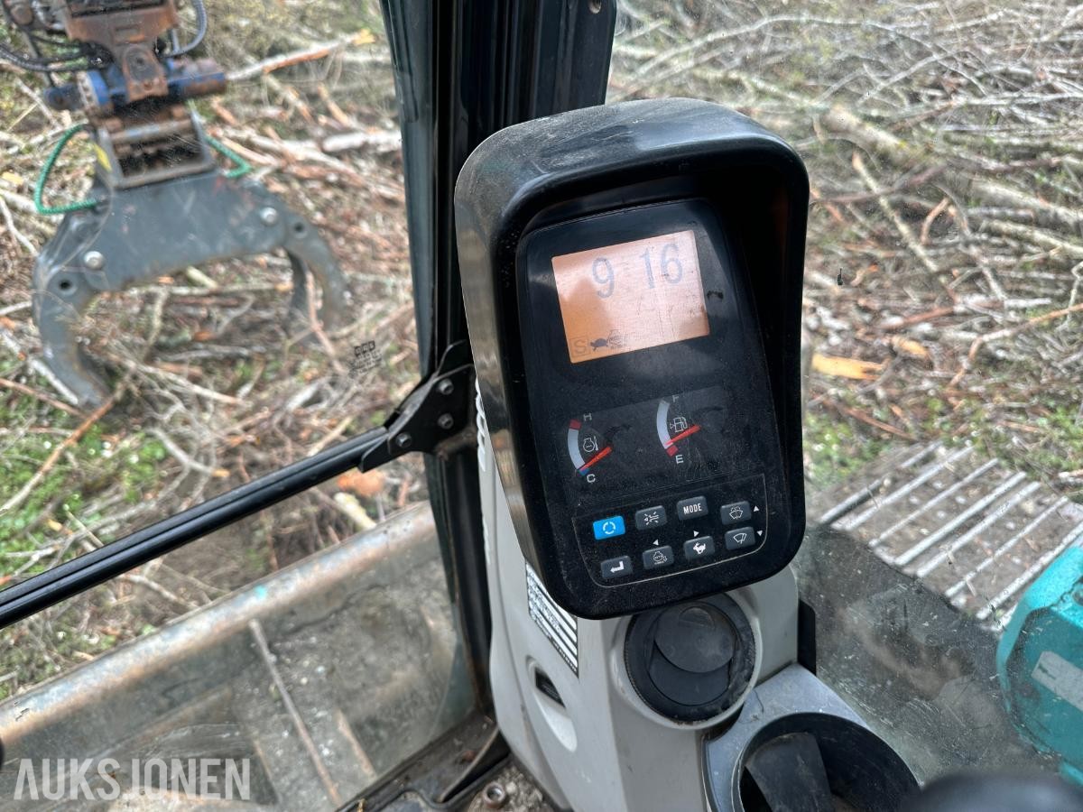 2015 Kobelco SK75SR Gravemaskin | Rotortilt, tømmerklype og pusseskuffe |