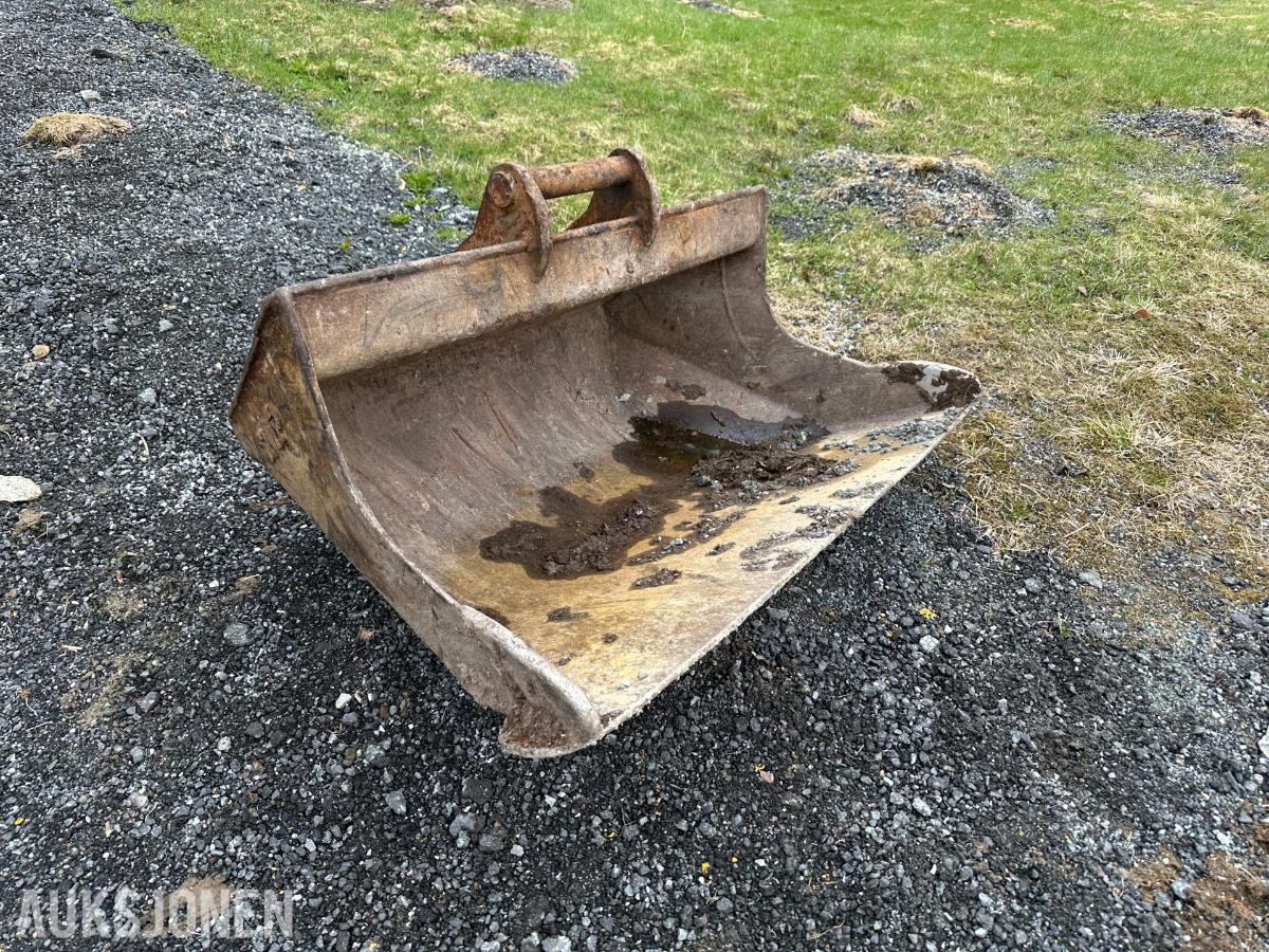 2015 Kobelco SK75SR Gravemaskin | Rotortilt, tømmerklype og pusseskuffe |