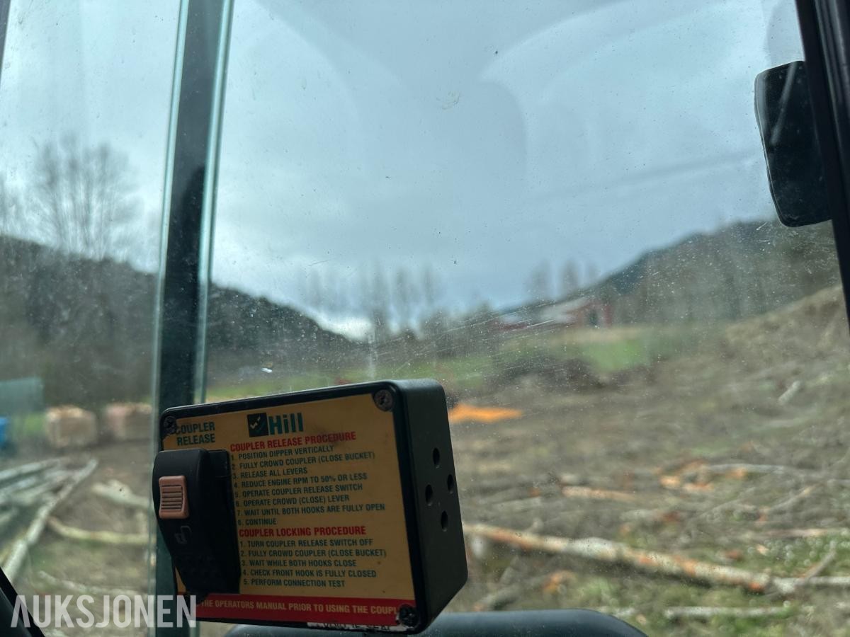 2015 Kobelco SK75SR Gravemaskin | Rotortilt, tømmerklype og pusseskuffe |