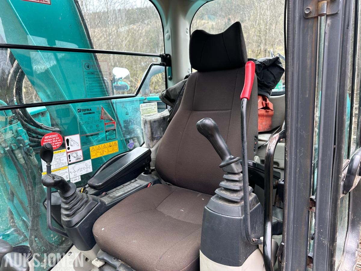 2015 Kobelco SK75SR Gravemaskin | Rotortilt, tømmerklype og pusseskuffe |