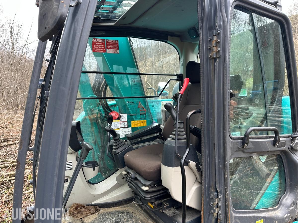 2015 Kobelco SK75SR Gravemaskin | Rotortilt, tømmerklype og pusseskuffe |
