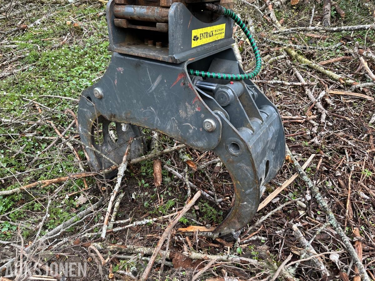 2015 Kobelco SK75SR Gravemaskin | Rotortilt, tømmerklype og pusseskuffe |
