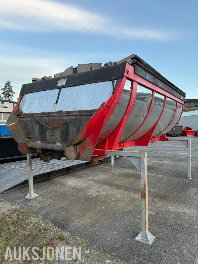 2010 Norslep asfaltbalje