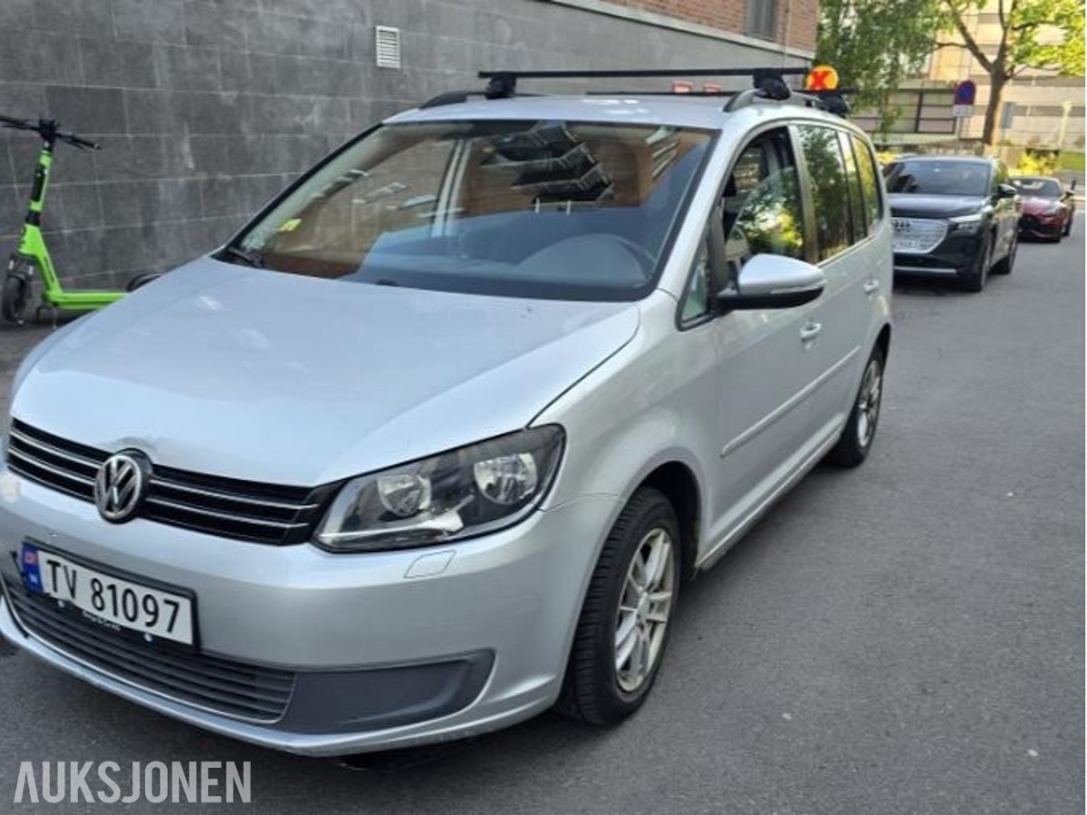 2011 Volkswagen Touran 1.6 diesel 105hk cruisekontroll hengerfeste s+v dekk