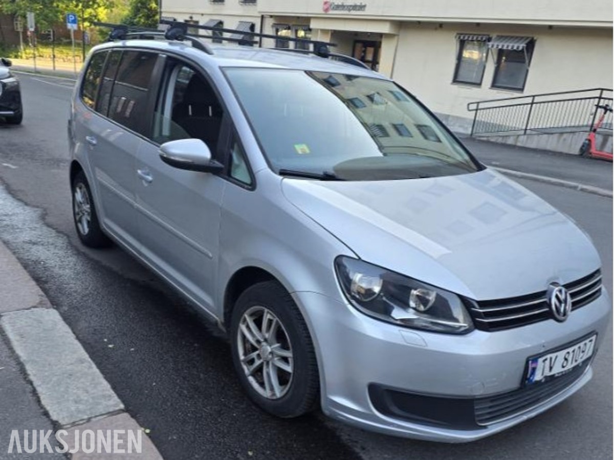 2011 Volkswagen Touran 1.6 diesel 105hk cruisekontroll hengerfeste s+v dekk