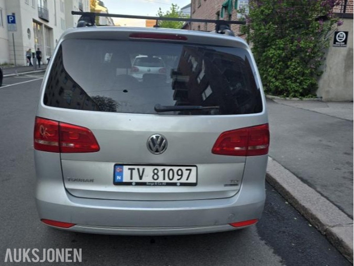 2011 Volkswagen Touran 1.6 diesel 105hk cruisekontroll hengerfeste s+v dekk