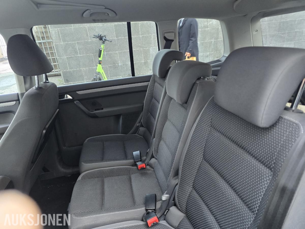 2011 Volkswagen Touran 1.6 diesel 105hk cruisekontroll hengerfeste s+v dekk