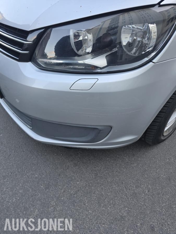 2011 Volkswagen Touran 1.6 diesel 105hk cruisekontroll hengerfeste s+v dekk