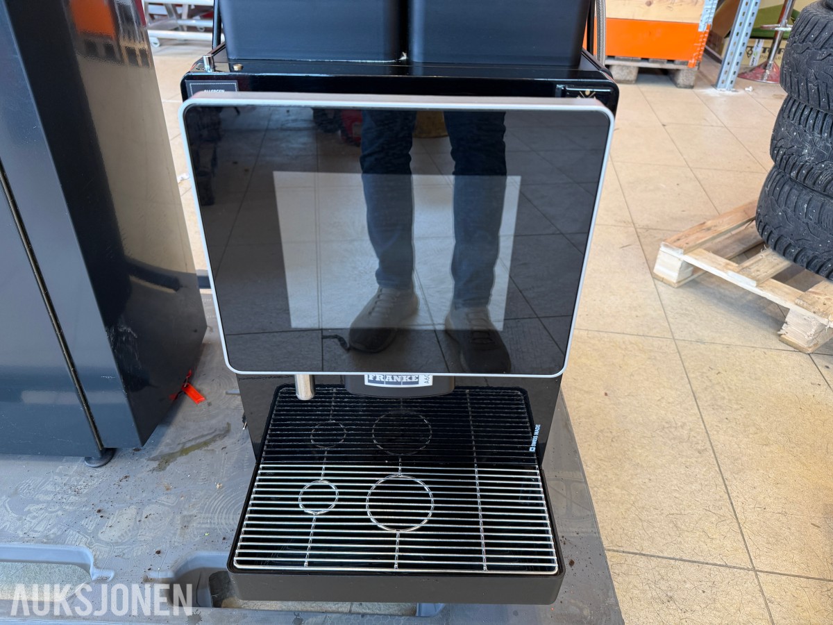 2024 Franke A600 kaffemaskin med kjøleskap og underskap – FCS4043 – 220–240V
