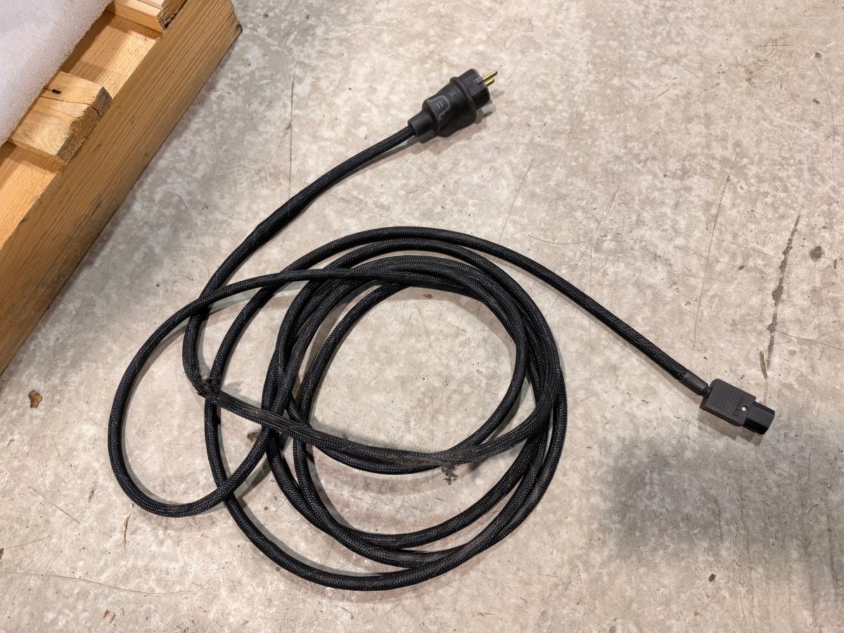 2024 Lumenis NuEra Tight 1.2 FocalRF - GA-5200000